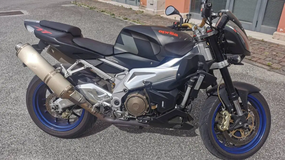 Aprilia Tuono 1000 R (2006 - 10)  (3)