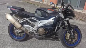 Aprilia Tuono 1000 R (2006 - 10)  (3)