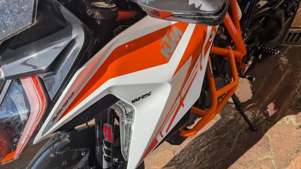 KTM 1290 Super Duke GT (2019 - 20)  (4)