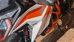 KTM 1290 Super Duke GT (2019 - 20)  (4)