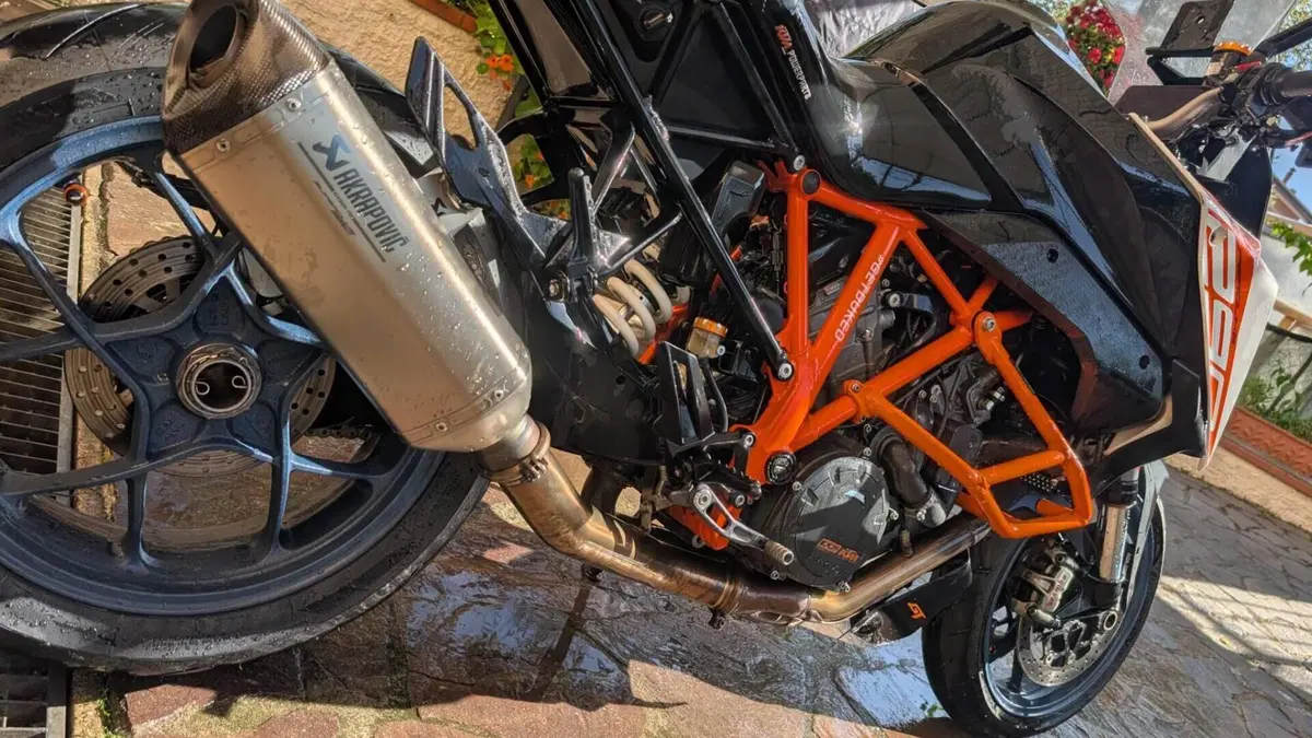 KTM 1290 Super Duke GT (2019 - 20)  (5)