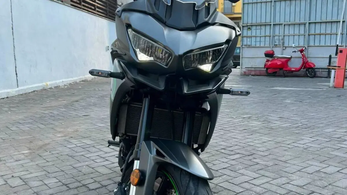 Kawasaki Versys 650 (2025 - 26)  (2)
