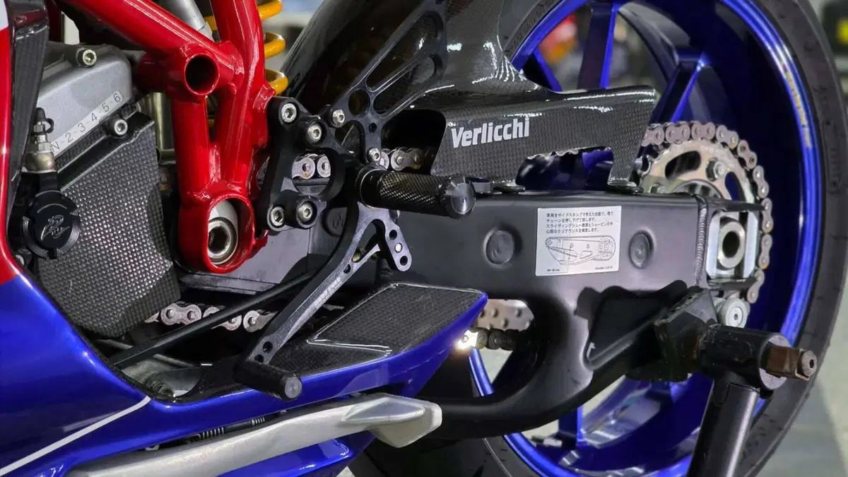 Ducati 999 R (2002 - 04)  (9)