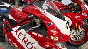 Ducati 999 R (2005 - 06)  (9)