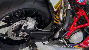 Ducati 999 R (2005 - 06)  (6)