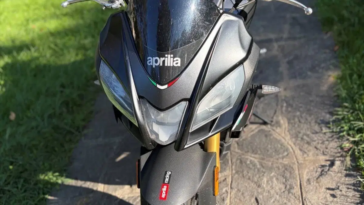 Aprilia Tuono V4 RR (2019 - 20)  (3)