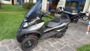 Piaggio Mp3 300 Hpe (2019 - 20)  (2)