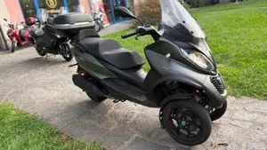 Piaggio Mp3 300 Hpe (2019 - 20)  (4)