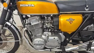 Honda   (4)