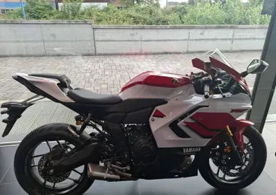 Yamaha YZF R7 70th (2026) - Annuncio 10107006