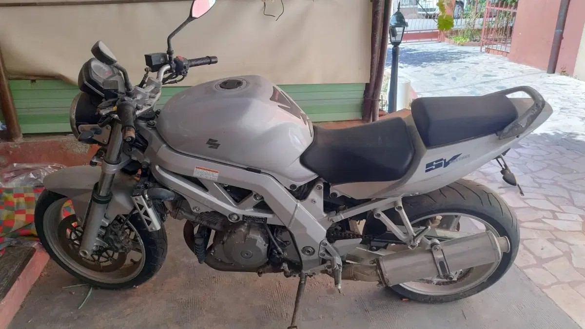 Suzuki SV 1000 