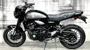 Kawasaki Z 900 RS (2022 - 25)  (2)
