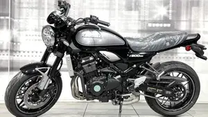 Kawasaki Z 900 RS (2022 - 25)  (7)