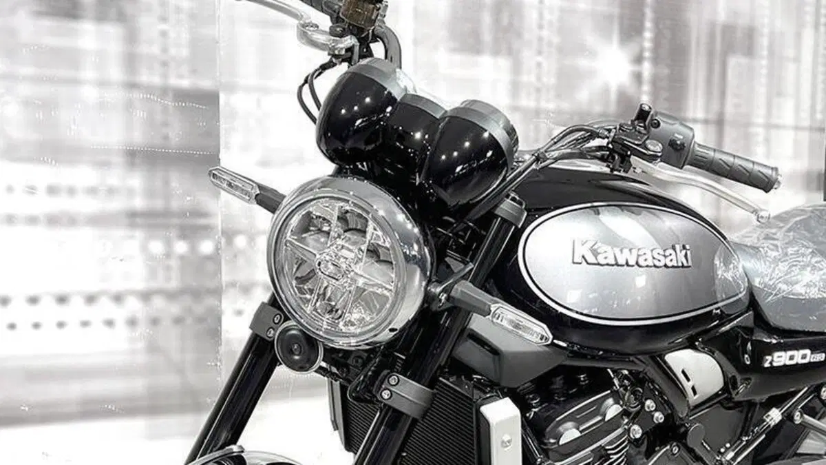 Kawasaki Z 900 RS (2022 - 25)  (9)