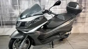 Piaggio X10 500 Executive (2011 - 17)  (2)