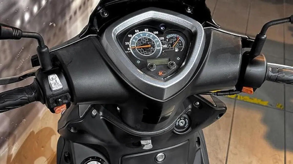Kymco Agility 125i R16 + (2016 - 17)  (3)