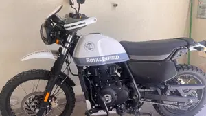 Royal Enfield Himalayan 411 (2017 - 20)  (2)