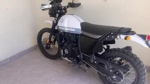 Royal Enfield Himalayan 411 (2017 - 20)  (3)