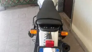 Royal Enfield Himalayan 411 (2017 - 20)  (7)
