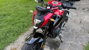 Honda CB 500 Hornet (2024 - 25)  (3)