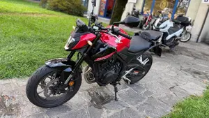 Honda CB 500 Hornet (2024 - 25)  (4)