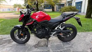 Honda CB 500 Hornet (2024 - 25)  (5)
