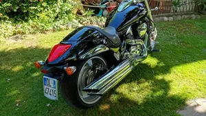 Suzuki Intruder M 1800 R (2009 - 14)  (2)