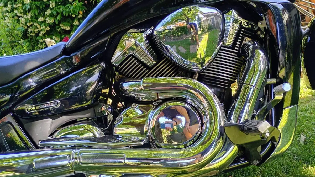 Suzuki Intruder M 1800 R (2009 - 14)  (10)