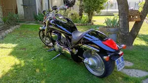 Suzuki Intruder M 1800 R (2009 - 14)  (11)