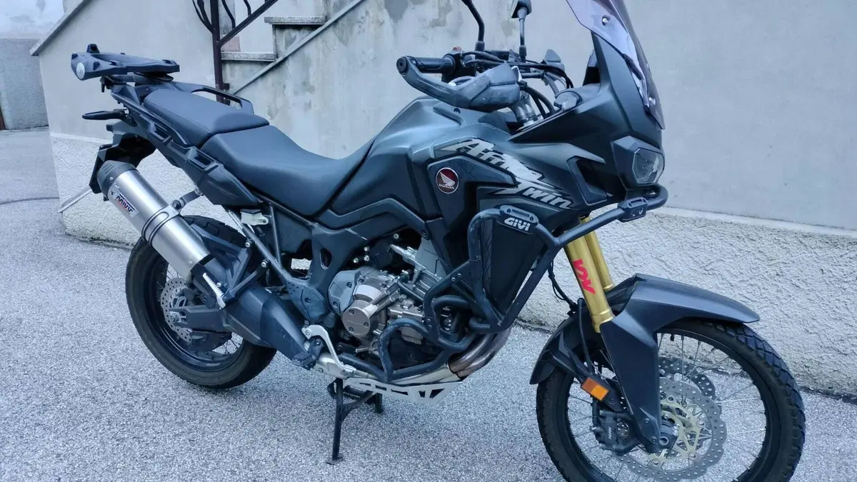Honda Africa Twin CRF 1000L DCT ABS (2016 - 17)  (2)