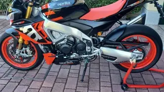 Aprilia Tuono V4 Factory (2021 - 24) usata