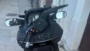 Suzuki Burgman AN 650 Executive ABS (2013 - 17)  (2)