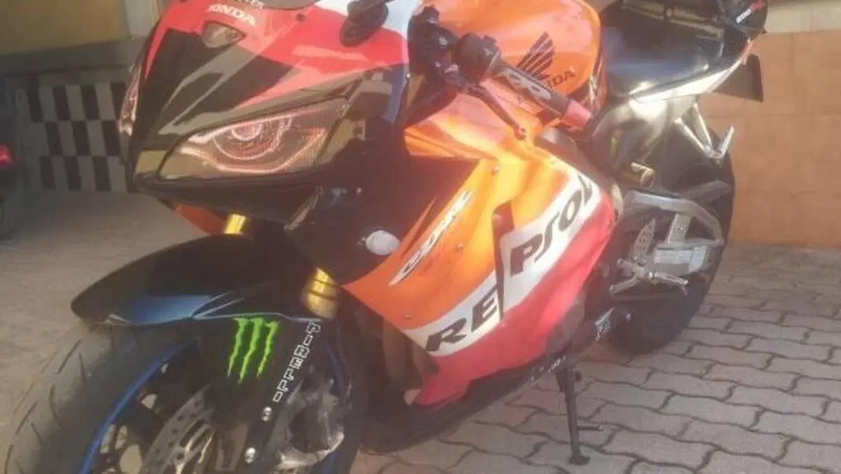 Honda CBR 600 RR (2005 - 06) 