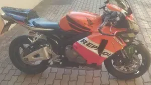 Honda CBR 600 RR (2005 - 06)  (2)