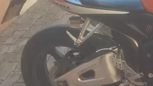 Honda CBR 600 RR (2005 - 06)  (5)