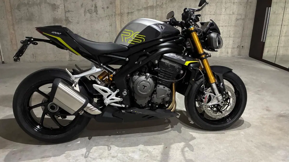 Triumph Speed Triple 1200 RS (2025 - 26)  (2)