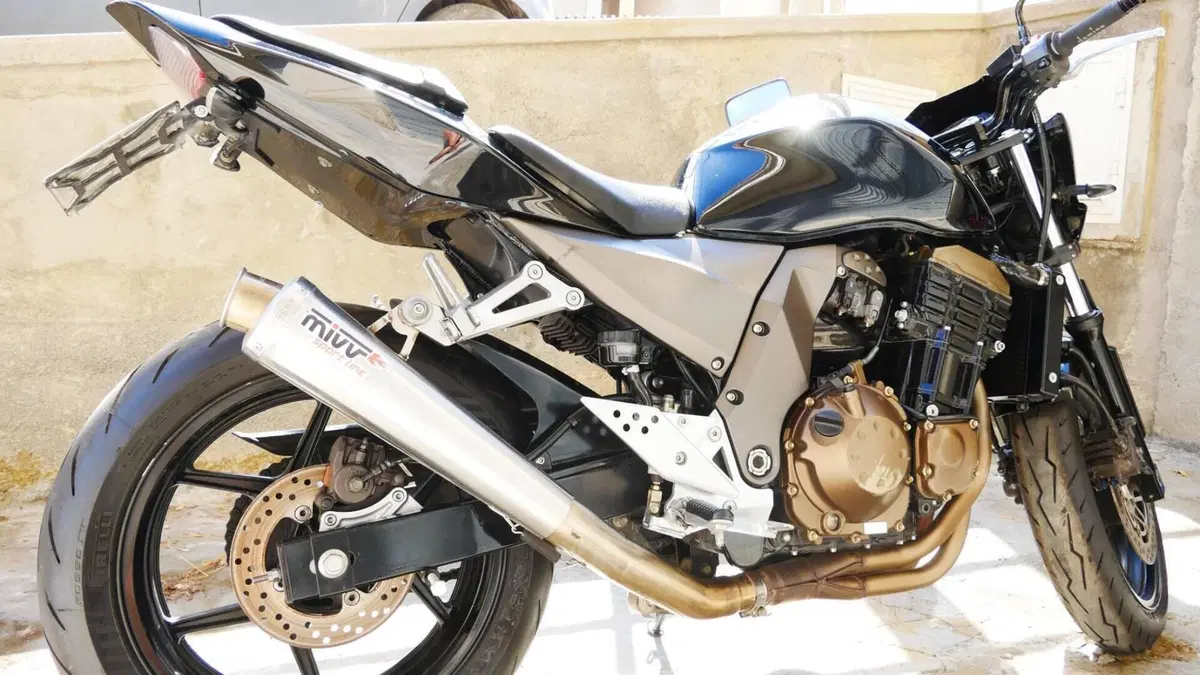 Kawasaki Z 750 (2003 - 06)  (5)