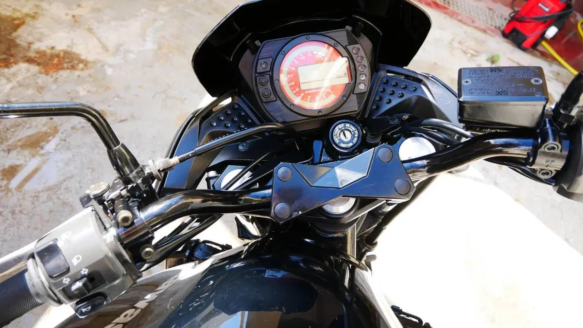 Kawasaki Z 750 (2003 - 06)  (12)