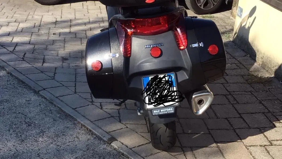 Honda Deauville 700   (5)