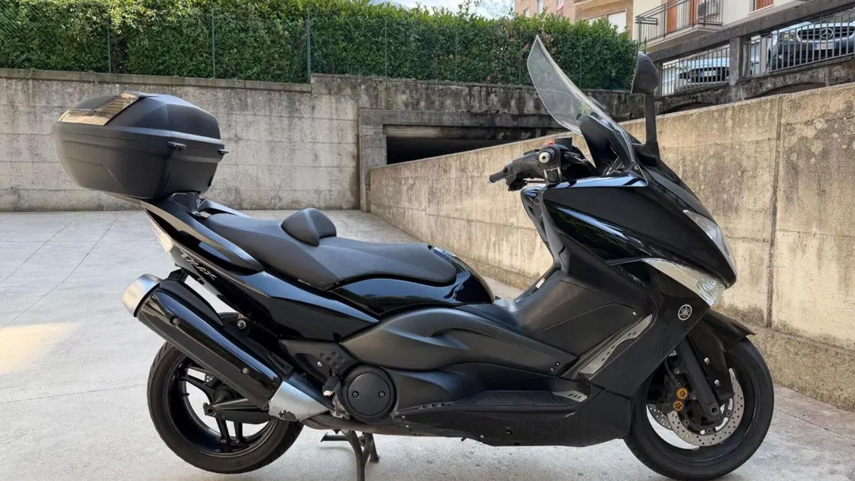 Yamaha T-Max 500 (2008 - 12)  (2)
