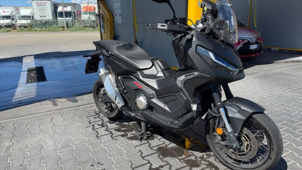 Honda X-ADV 750 DCT (2021 - 24)  (3)