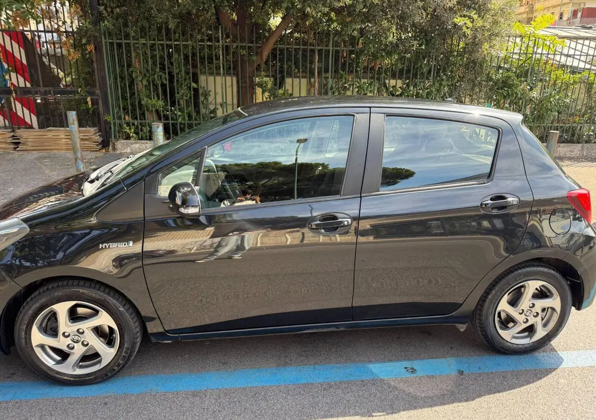Toyota Yaris 1.5 Hybrid 5 porte Active