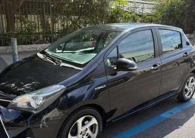 Toyota Yaris 1.5 Hybrid 5 porte Active (2)
