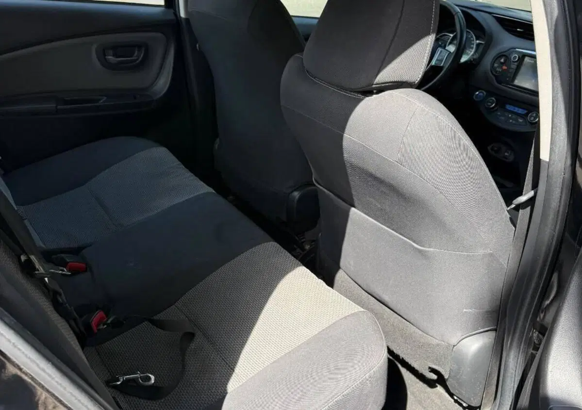 Toyota Yaris 1.5 Hybrid 5 porte Active (4)