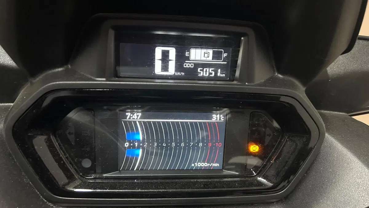 Yamaha X-Max 300 Tech Max (2021 - 24)  (3)