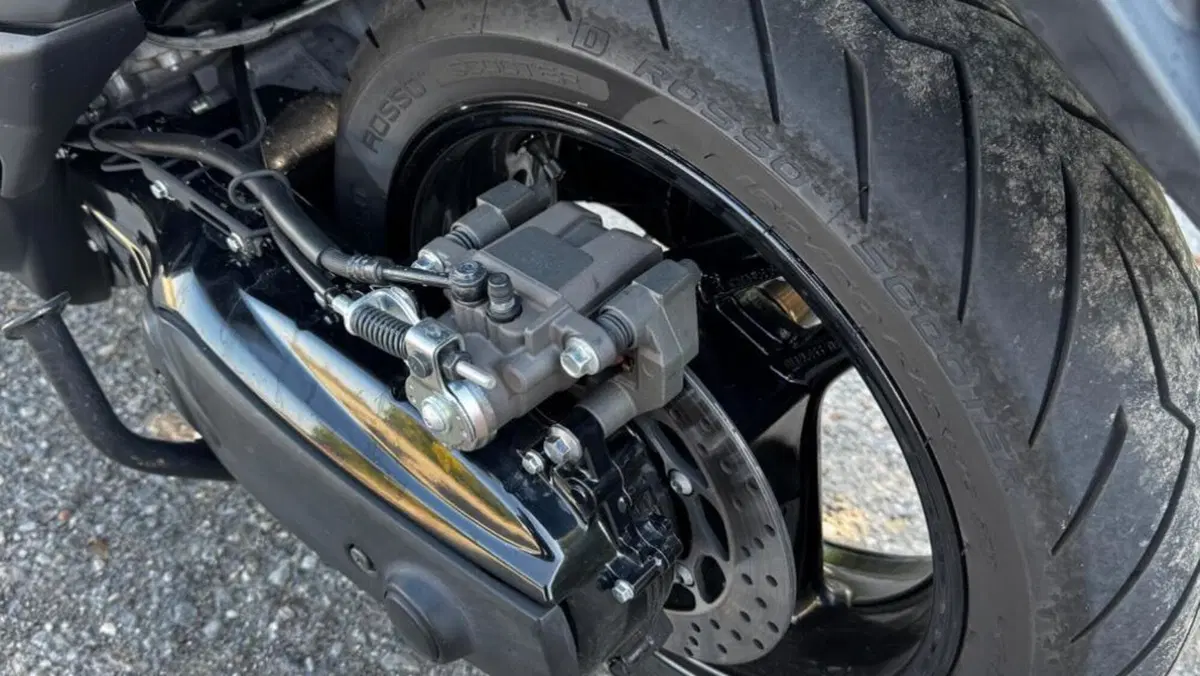 Yamaha T-Max 500 (2008 - 12)  (3)