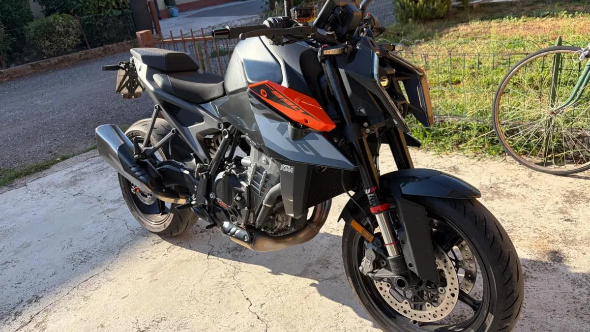 KTM 990 Duke (2024 - 26)  (2)