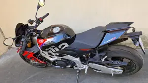 Aprilia Tuono V4 Factory (2021 - 24)  (5)