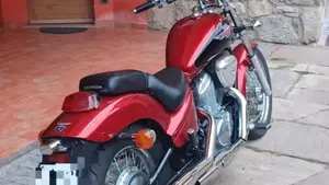 Honda VT 600 C Shadow (1989 - 02)  (2)