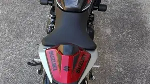 Suzuki GSX-8R (2024 - 26)  (3)